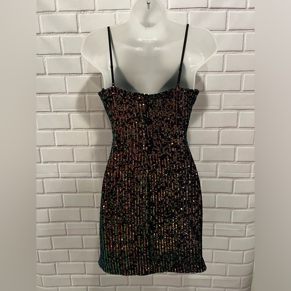 CITY TRIANGLES juniors black-iridescent sequin dress/size 5 - Picture 6 of 12